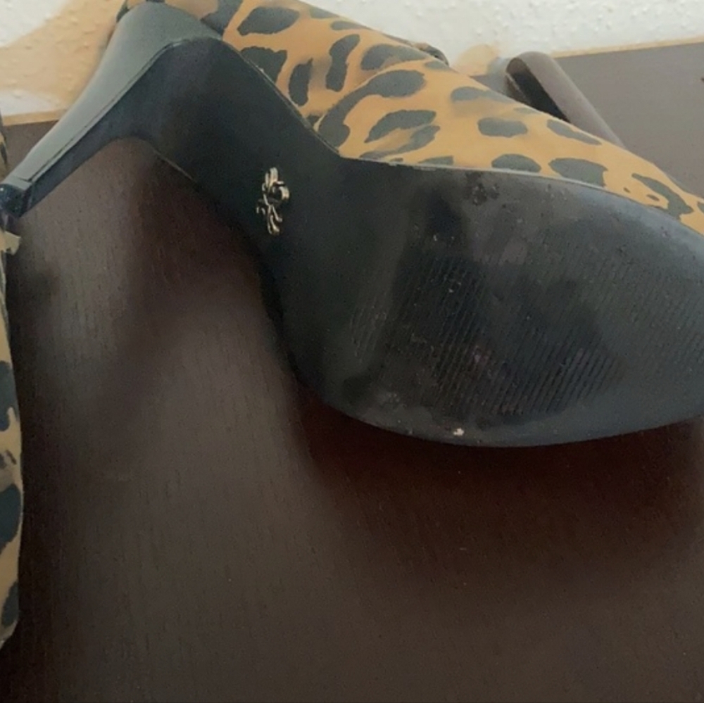 Simply Vera By Vera Wang Leopard Print Heels 7.5 - Picture 3 of 4